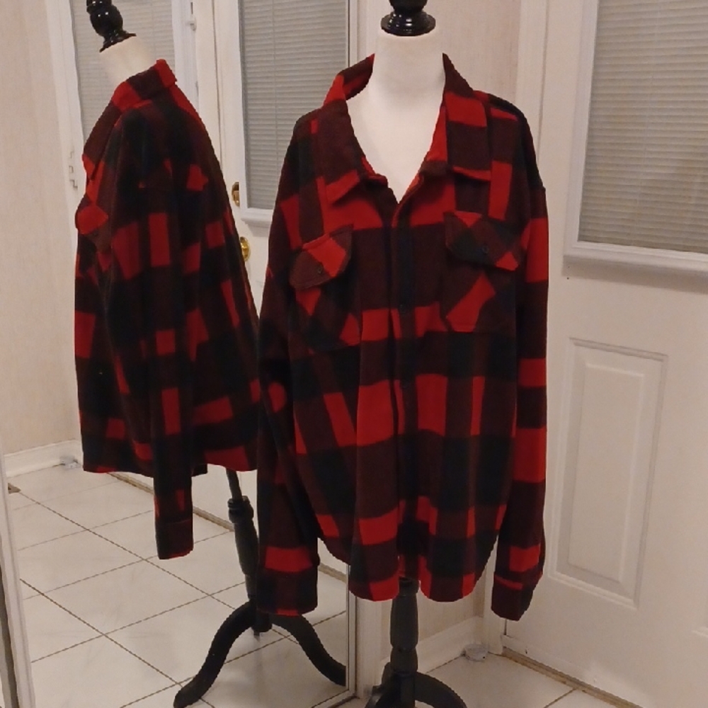 4/$80 New Red & Black Plaid Fleece Shirt - Size 3XL